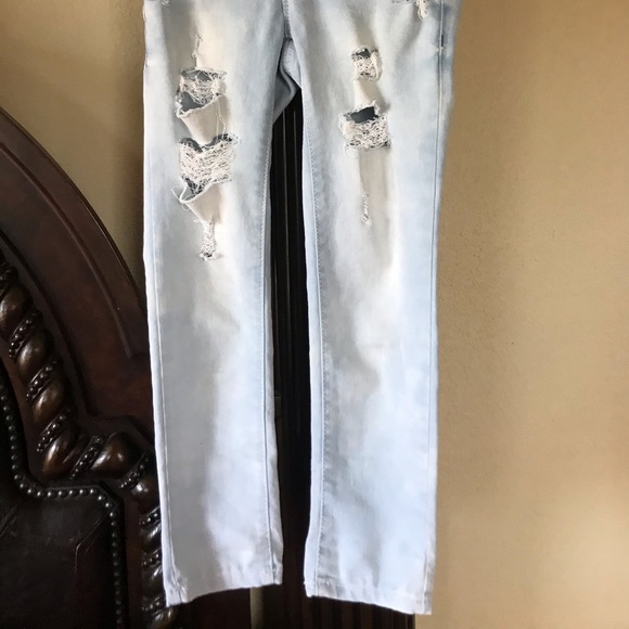 Ripped Light Blue Jeans - Picture 8 of 8